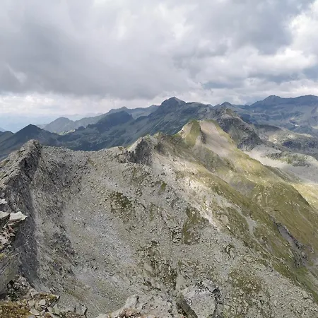 Modern Perauer גמונד